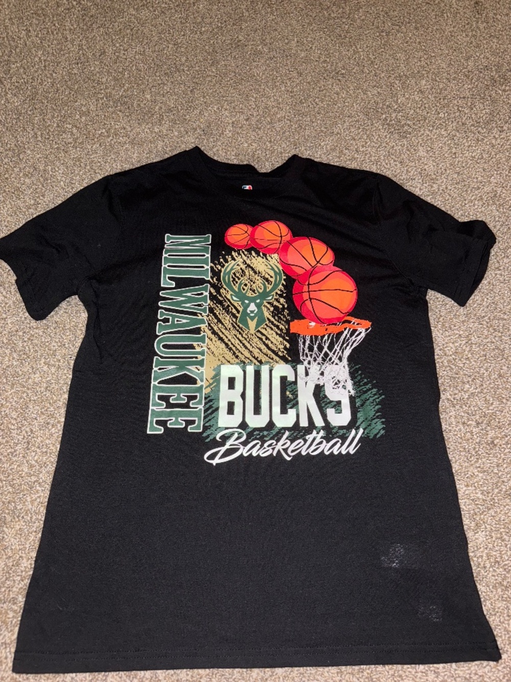 Milwaukee Bucks tshirt